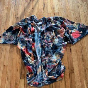 iland designed in Australia cocoon style jacket top size m-L